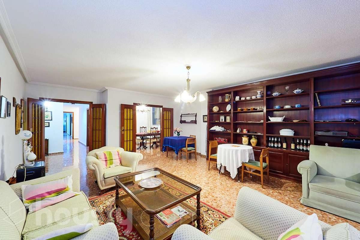 Classic Bedroom In The Center Of Alicante Exteriér fotografie