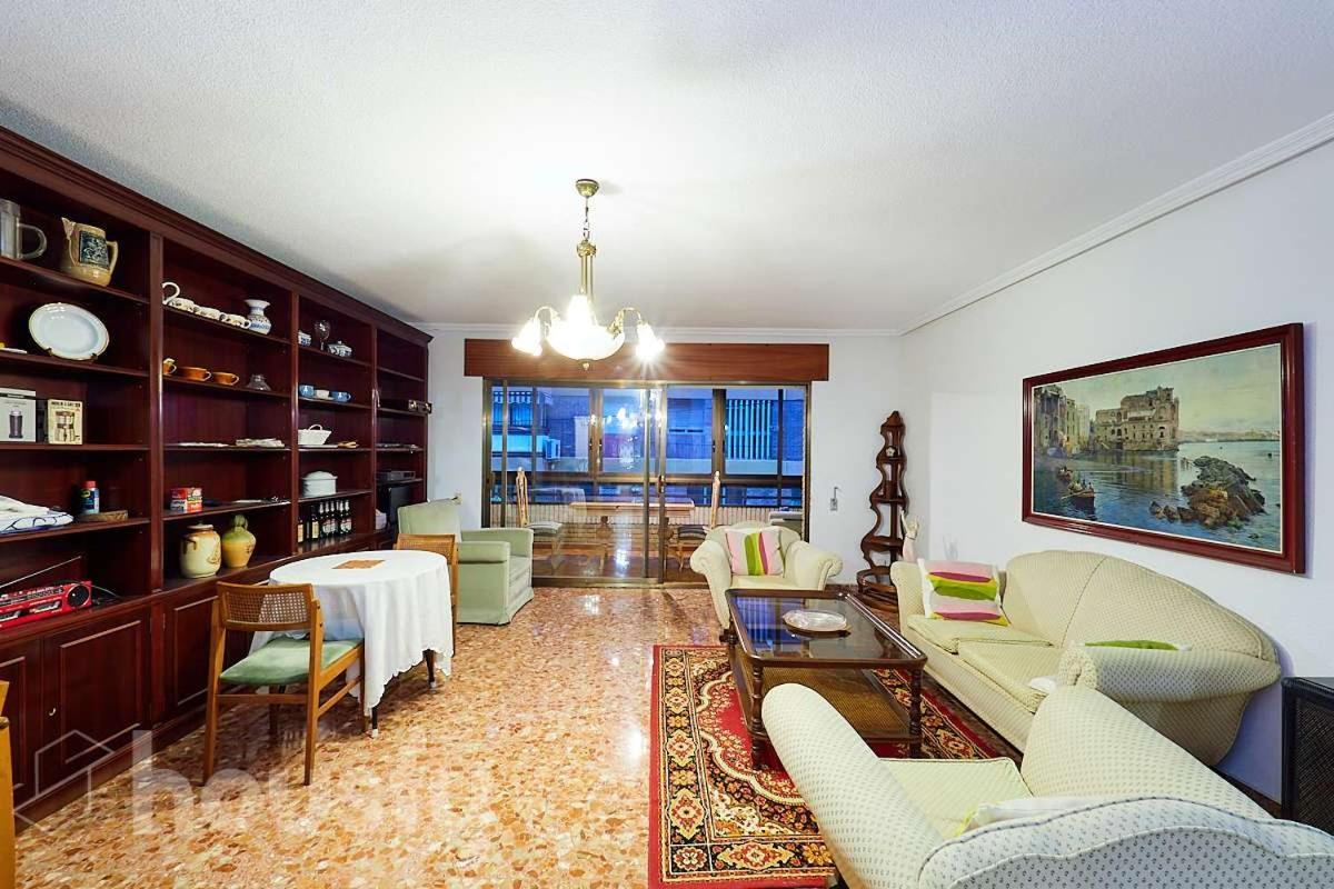 Classic Bedroom In The Center Of Alicante Exteriér fotografie